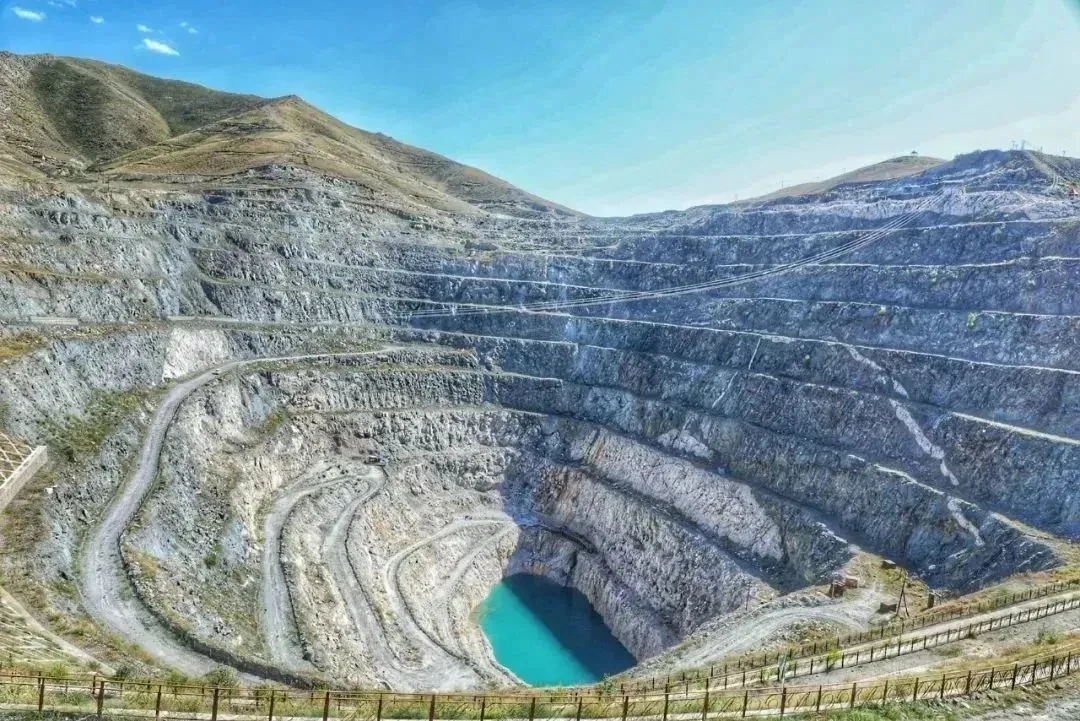 mmexport1712803682956