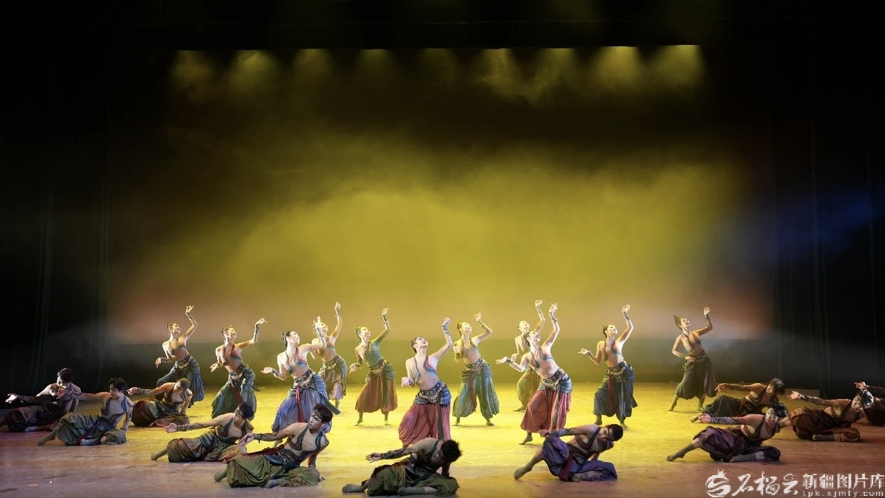 mmexport1765618781108